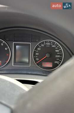 Седан Audi A4 2005 в 