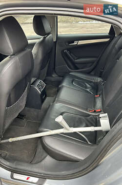 Седан Audi A4 2015 в 