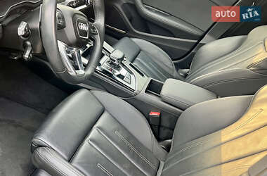 Седан Audi A4 2022 в 