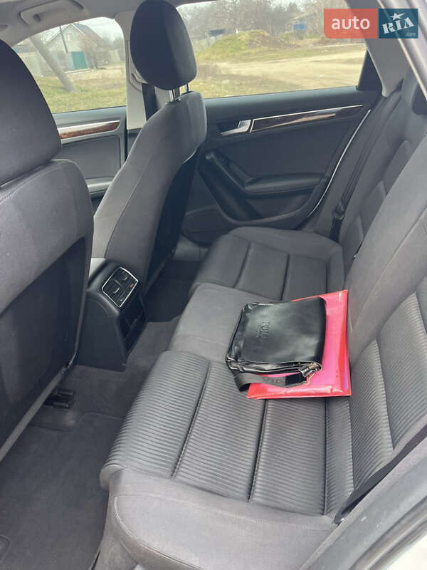 Универсал Audi A4 2009 в Веселинове