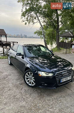 Седан Audi A4 2013 в 