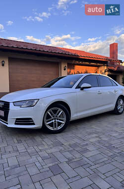 Audi A4 2017 Audi A4 2017