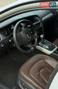 Седан Audi A4 2012 в 