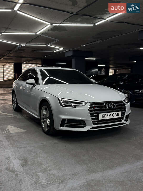 Седан Audi A4 2016 в Одессе