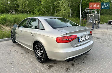 Седан Audi A4 2012 в 