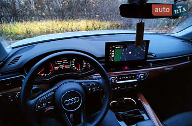 Седан Audi A4 2021 в 
