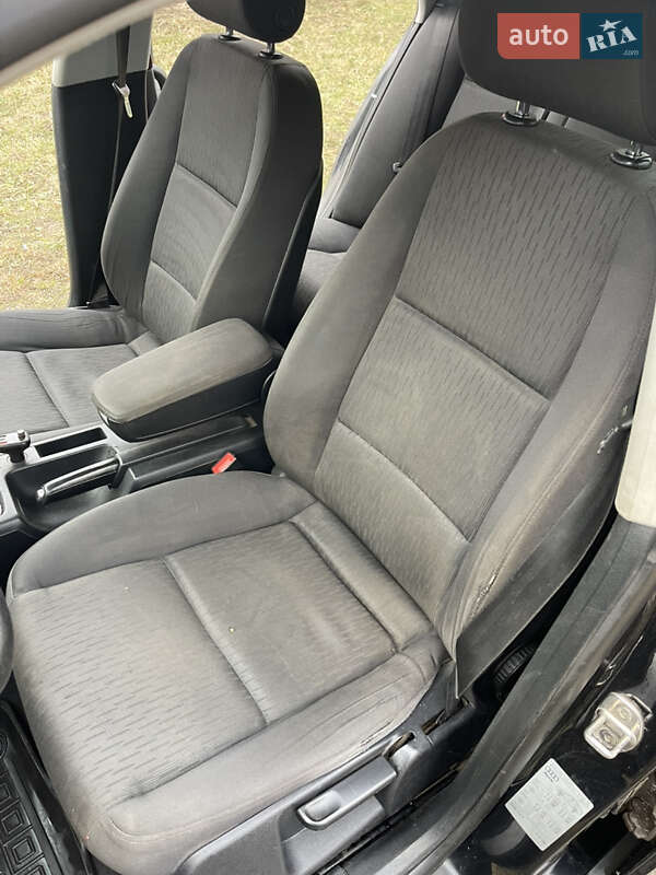 Седан Audi A4 2006 в Калиновке