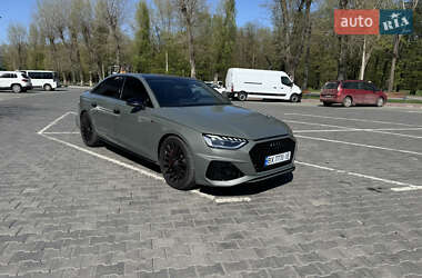 Седан Audi A4 2022 в Хмельницькому