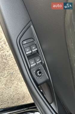 Седан Audi A4 2016 в 