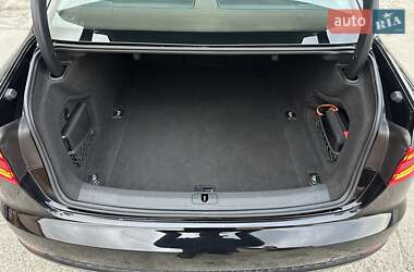 Седан Audi A4 2016 в 