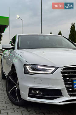 Седан Audi A4 2013 в 