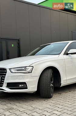 Седан Audi A4 2013 в 