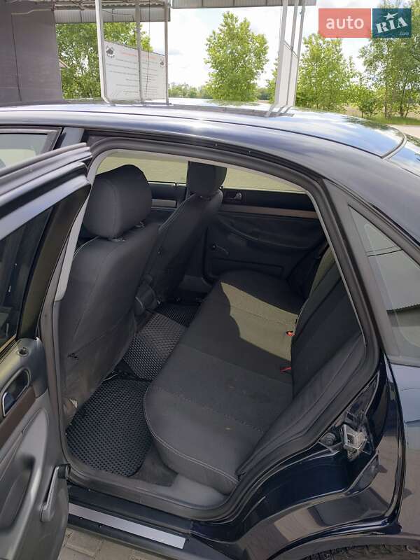 Седан Audi A4 1999 в Білій Церкві