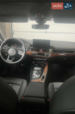 Седан Audi A4 2023 в 