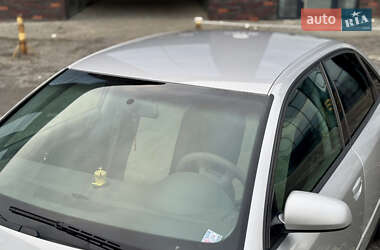 Седан Audi A4 2001 в 