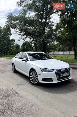 Седан Audi A4 2016 в 