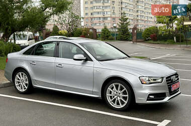 Седан Audi A4 2015 в 