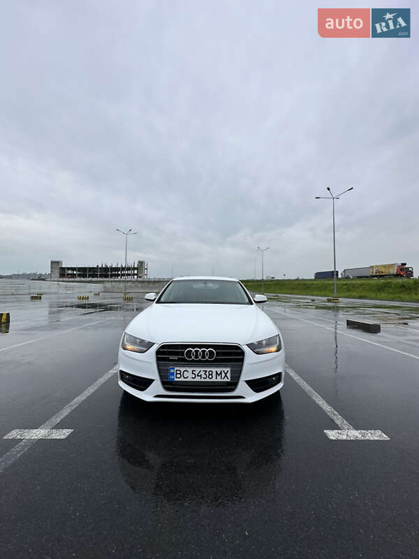 Универсал Audi A4 2014 в Львове
