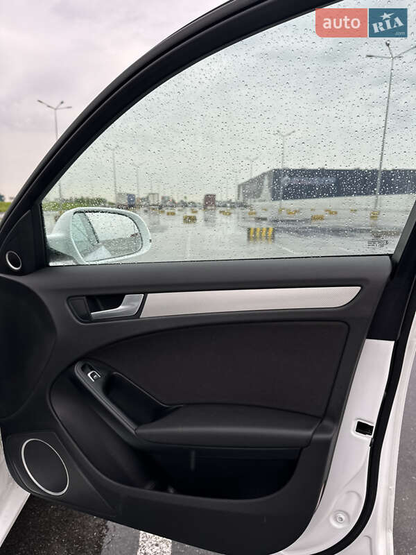 Универсал Audi A4 2014 в Львове