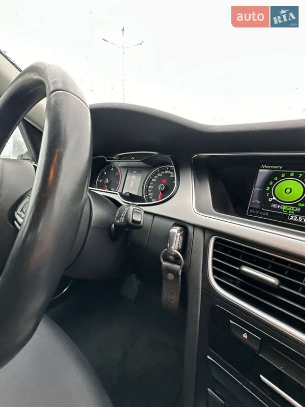 Универсал Audi A4 2014 в Львове