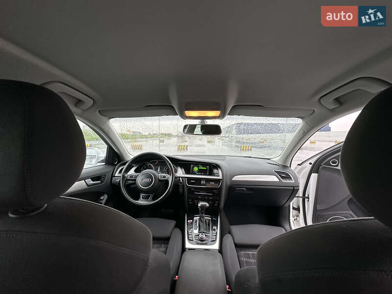 Универсал Audi A4 2014 в Львове