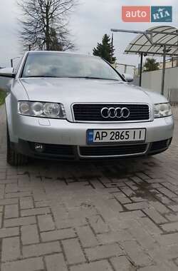 Седан Audi A4 2002 в 