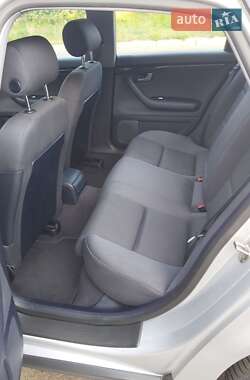 Седан Audi A4 2002 в 
