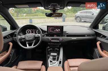 Седан Audi A4 2020 в 