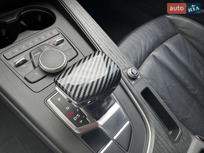 Седан Audi A4 2017 в Киеве