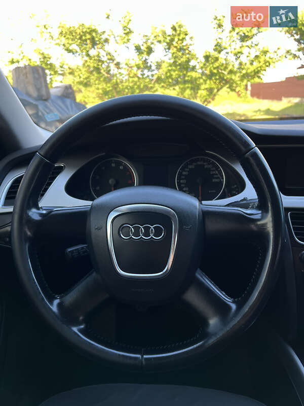 Универсал Audi A4 2009 в Староконстантинове