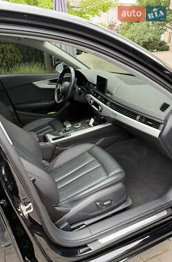 Седан Audi A4 2016 в 
