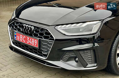 Седан Audi A4 2021 в 