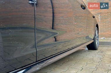 Седан Audi A4 2021 в 