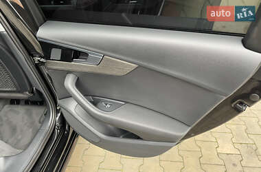 Седан Audi A4 2021 в 