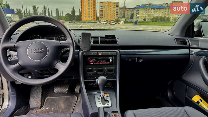 Седан Audi A4 2004 в Кам'янець-Подільському