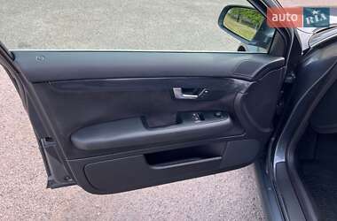 Седан Audi A4 2001 в 