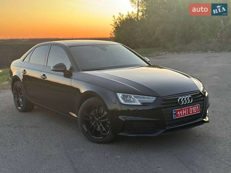 Седан Audi A4 2019 в 