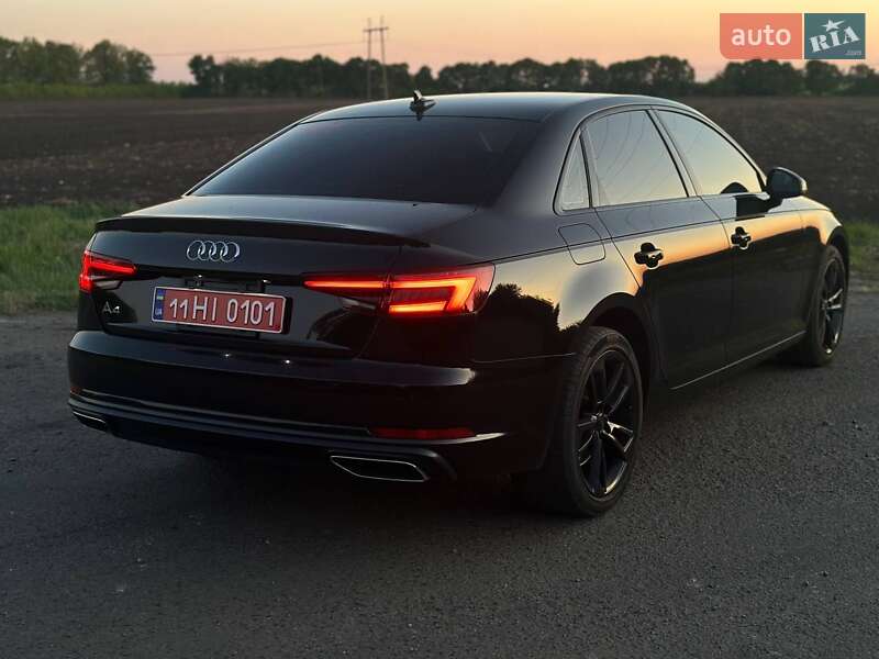 Седан Audi A4 2019 в Полтаві