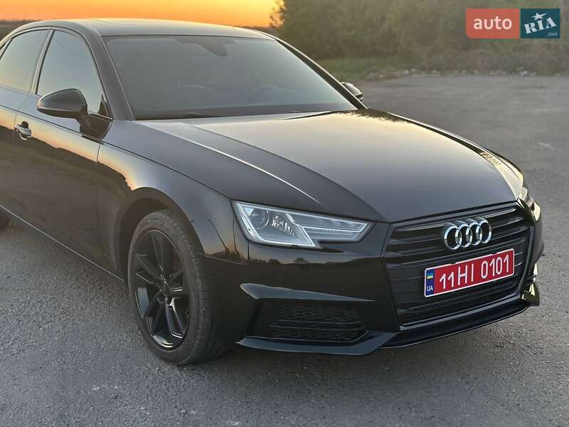 Седан Audi A4 2019 в Полтаві