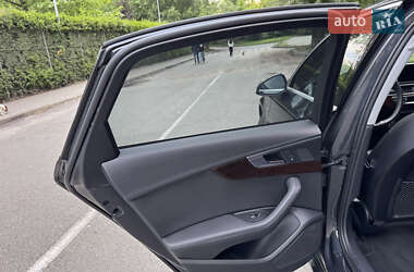 Седан Audi A4 2019 в 