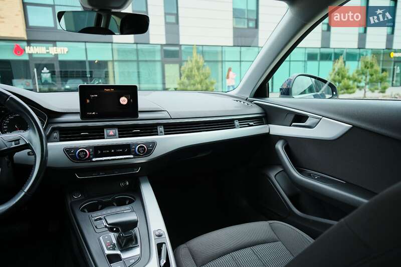 Універсал Audi A4 2019 в Хмельницькому