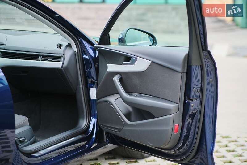 Універсал Audi A4 2019 в Хмельницькому