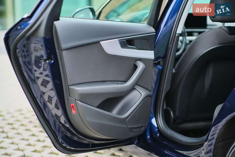 Універсал Audi A4 2019 в Хмельницькому