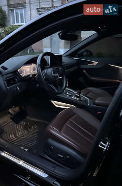 Седан Audi A4 2018 в 