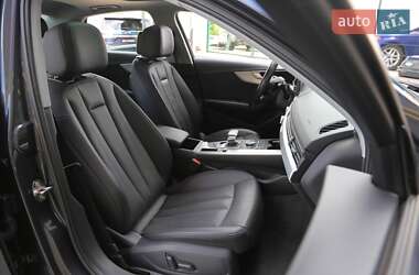 Седан Audi A4 2016 в 