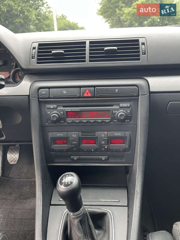 Седан Audi A4 2006 в Гнивани