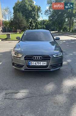 Седан Audi A4 2012 в Полтаве
