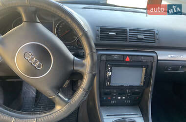 Седан Audi A4 2001 в 