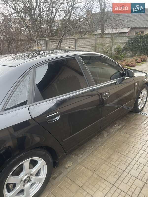 Седан Audi A4 2006 в Гнивани