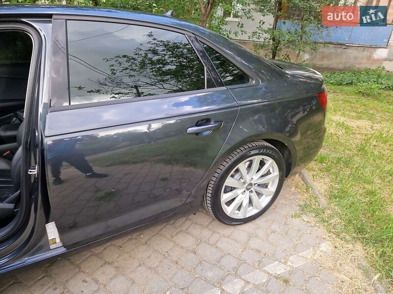 Седан Audi A4 2017 в Николаеве